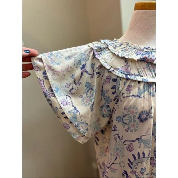 Candace Cameron Burr NWOT M cream people patterned flutter sleeve blouse - Picture 4 of 9